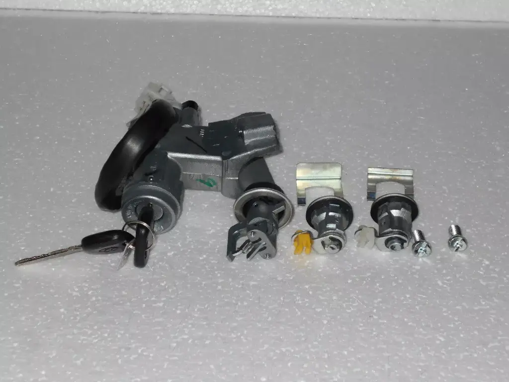 Door Glove Box Lock Set Complete Lock & Key Set For Suzuki SJ410/SJ413 Samurai - Ignition, Doors, Glove Box Locks & Hardware For Suzuki Samurai - Foto 3